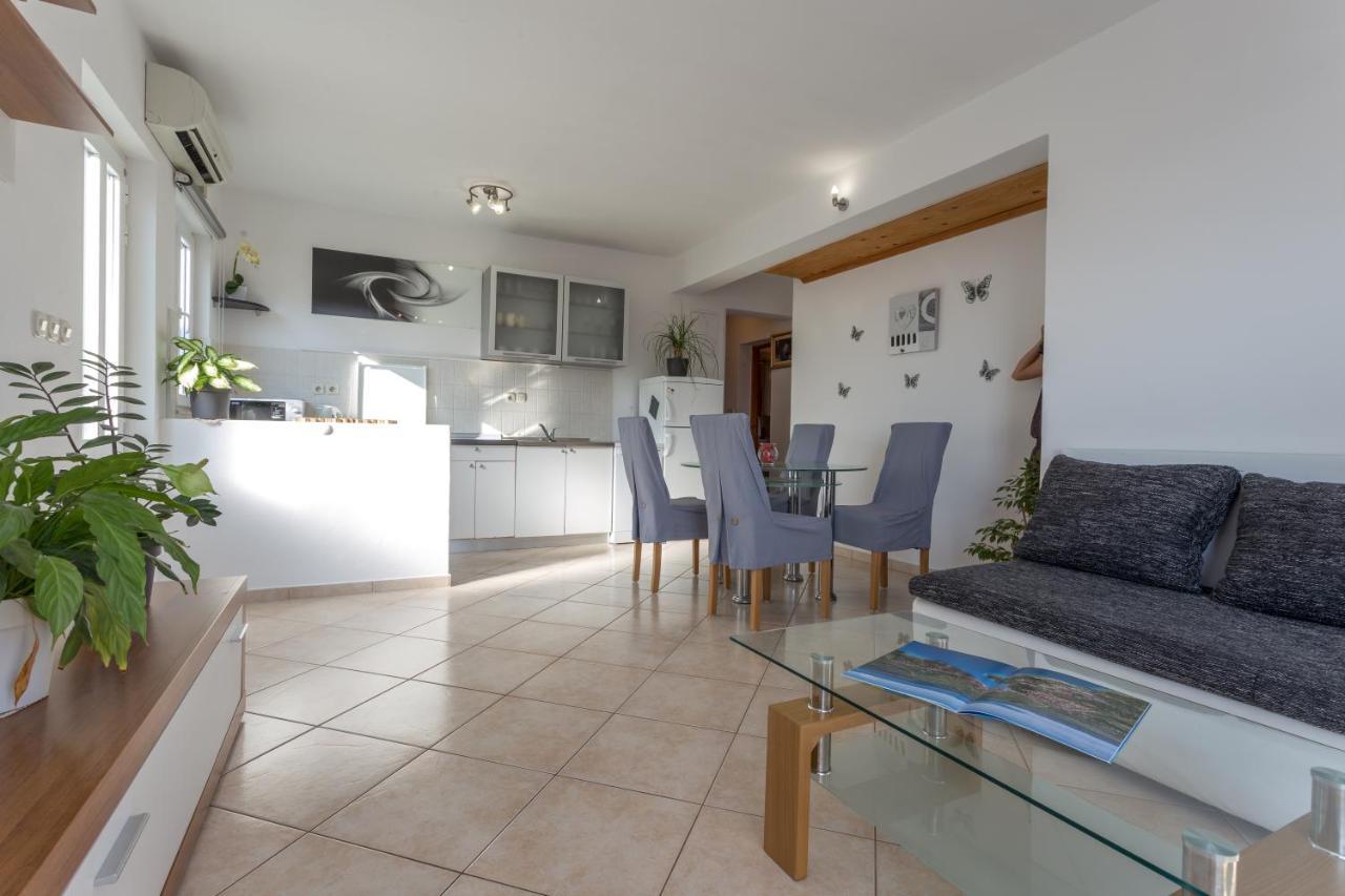 Apartman Lucy Hvar Town Buitenkant foto