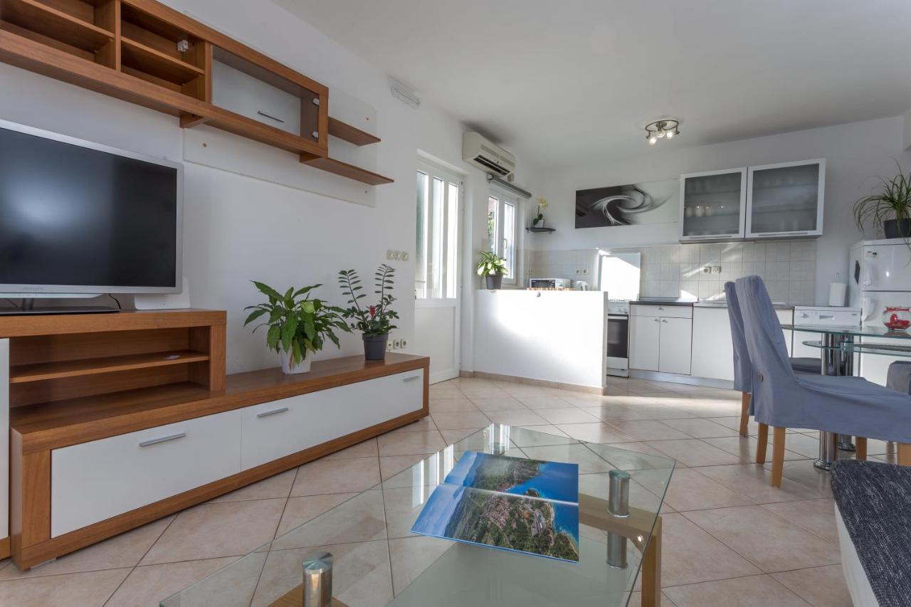 Apartman Lucy Hvar Town Buitenkant foto