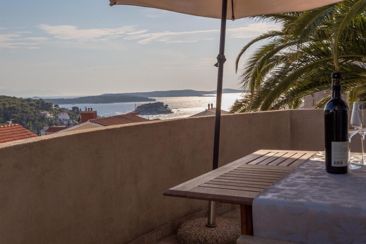 Apartman Lucy Hvar Town Buitenkant foto