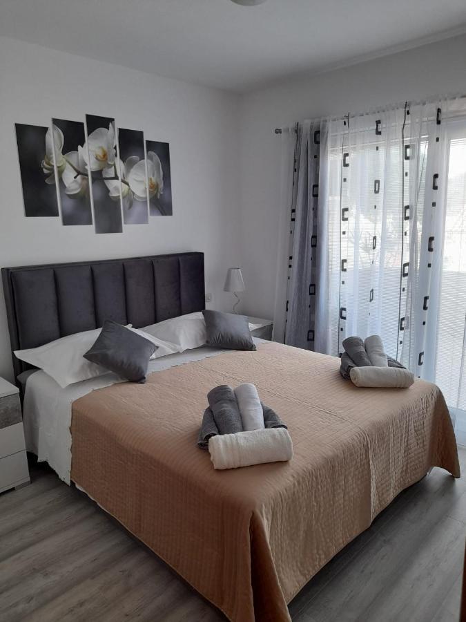 Apartman Lucy Hvar Town Buitenkant foto