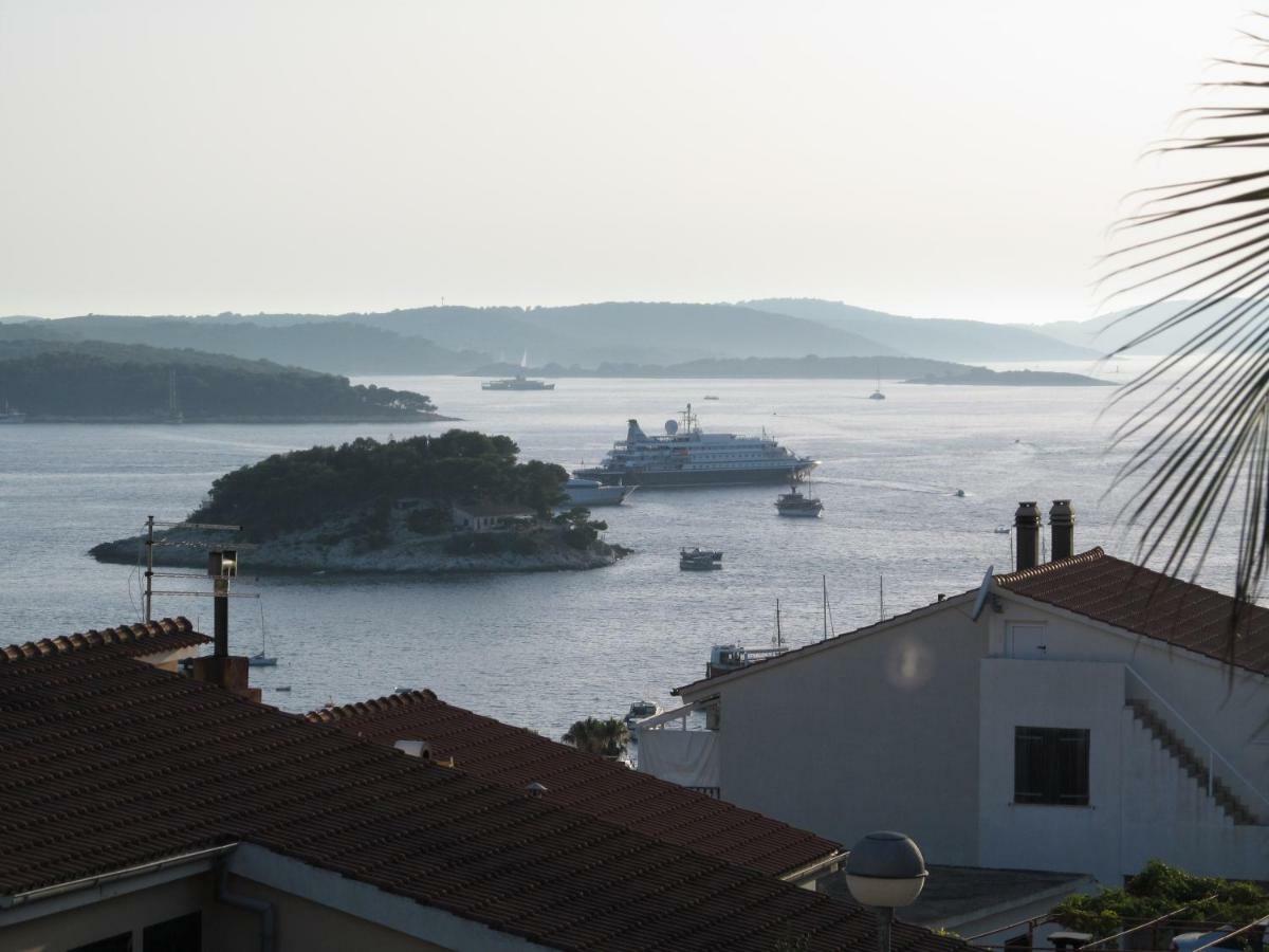 Apartman Lucy Hvar Town Buitenkant foto